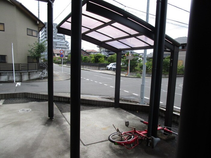 ハイツ楓の物件外観写真