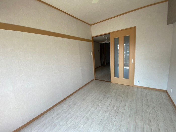 フォ－シ－ズンマンションＡの物件内観写真