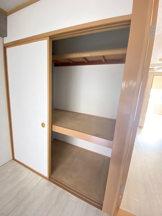 フォ－シ－ズンマンションＡの物件内観写真