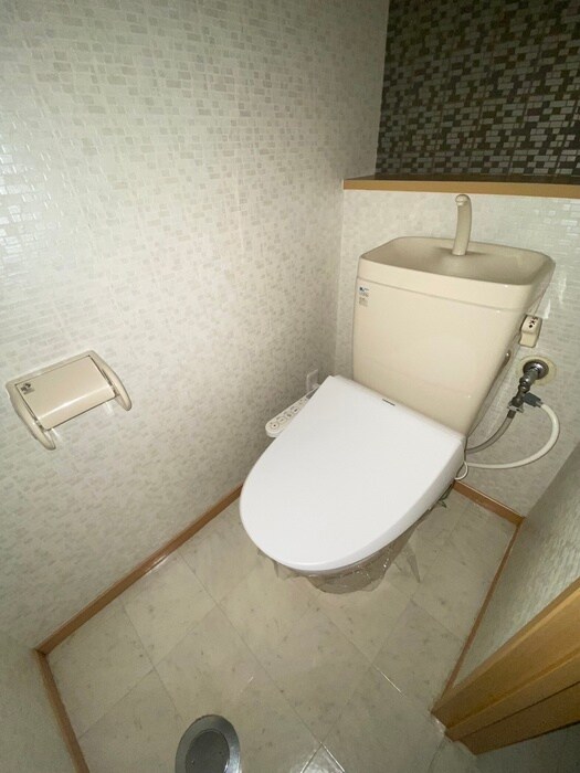 フォ－シ－ズンマンションＡの物件内観写真