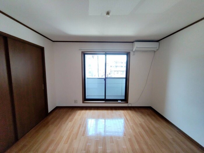 シャトウKTⅢの物件内観写真