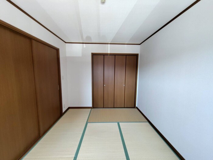 シャトウKTⅢの物件内観写真