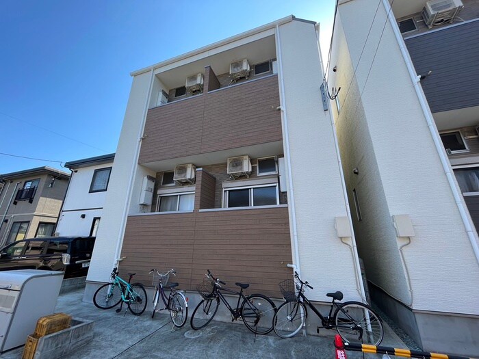 ドルチェ栄の物件外観写真