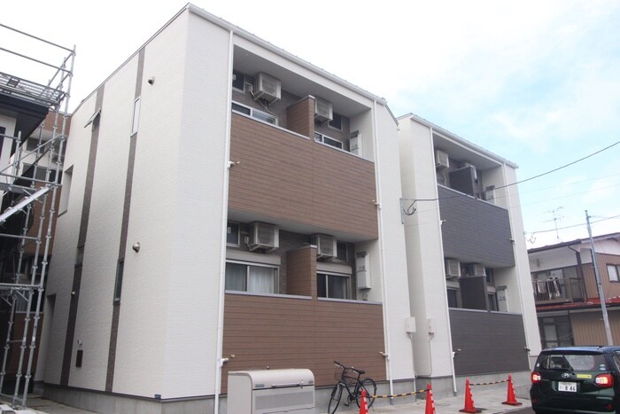 ドルチェ栄の物件外観写真