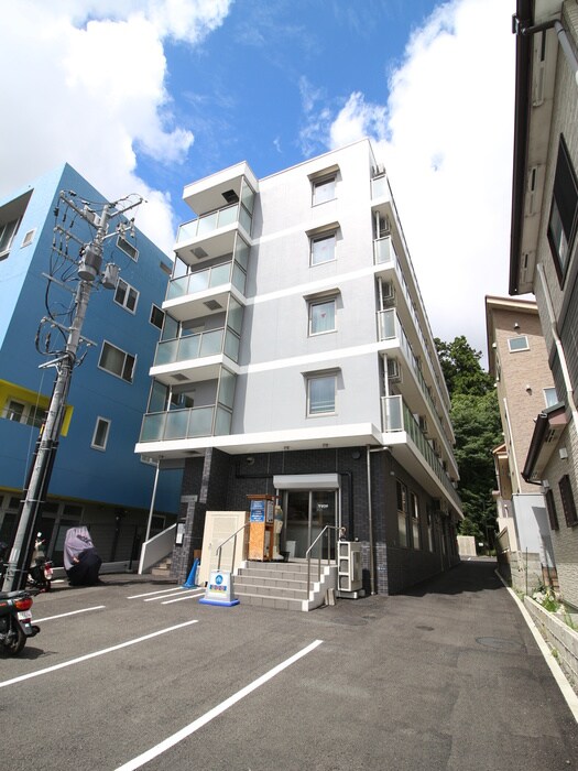 アスコット八幡の物件外観写真