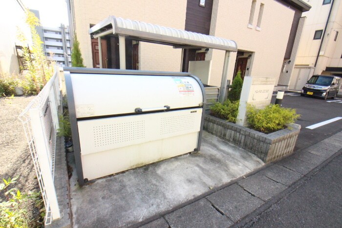 ソレイユIZUMIの物件外観写真