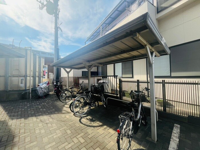 La　パラドールの物件外観写真