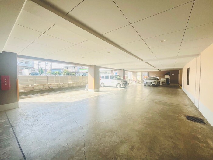 La　パラドールの物件外観写真