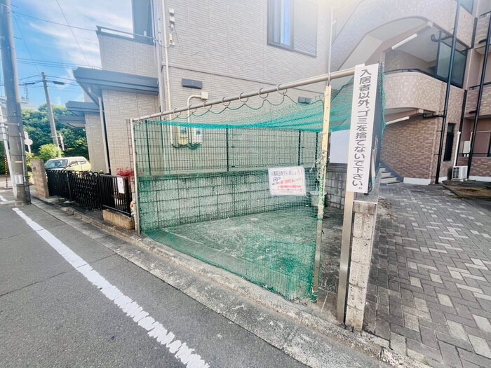 La　パラドールの物件外観写真