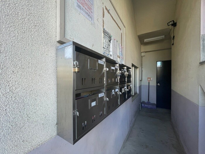 梅田ハイツの物件外観写真