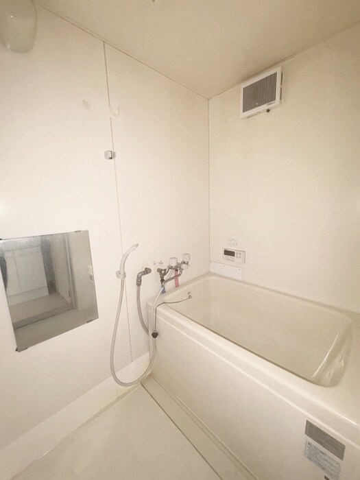 ファミールｾﾌﾞﾝBの物件内観写真