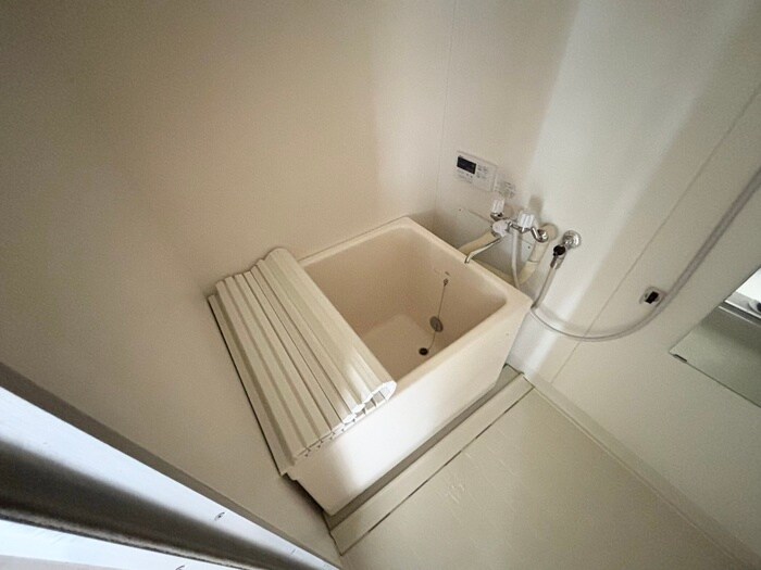 ファミールｾﾌﾞﾝBの物件内観写真