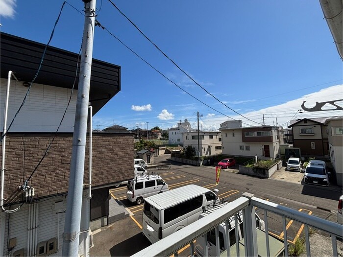 ファミールｾﾌﾞﾝBの物件内観写真