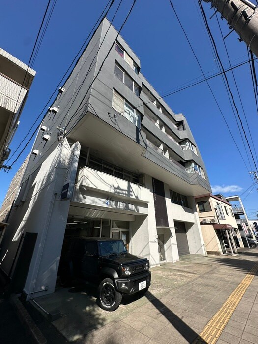 丸繁ビルの物件外観写真