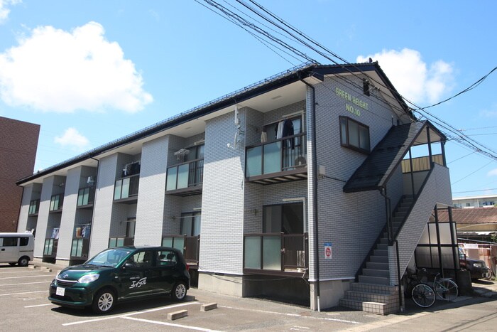 第１０グリ－ンハイツの物件外観写真