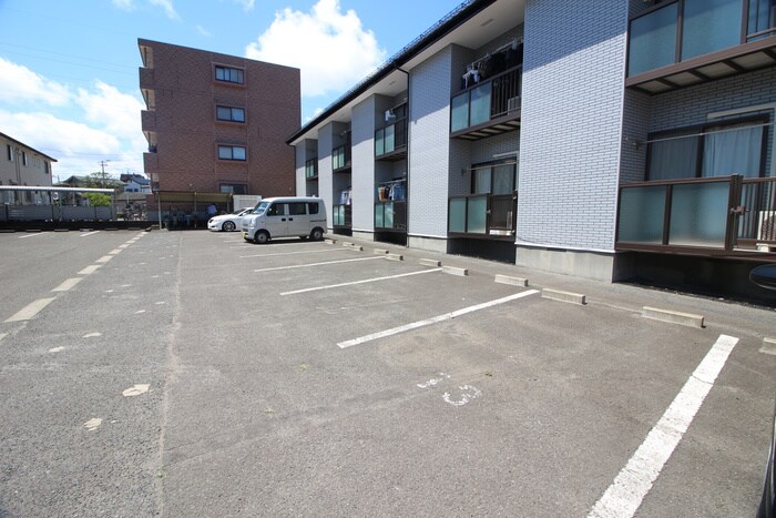 第１０グリ－ンハイツの物件外観写真