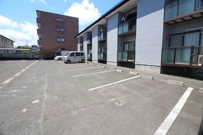 第１０グリ－ンハイツの物件外観写真