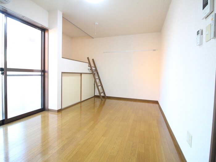 第１０グリ－ンハイツの物件内観写真