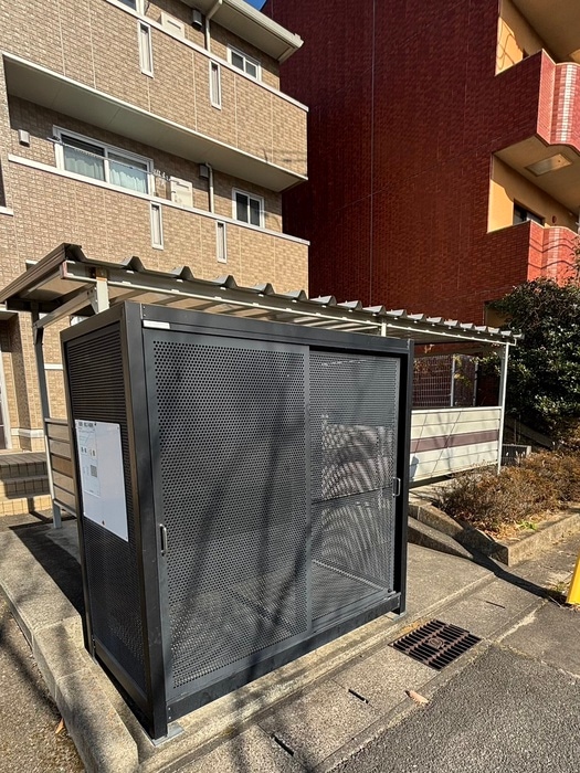 イズ・ミル中央の物件外観写真