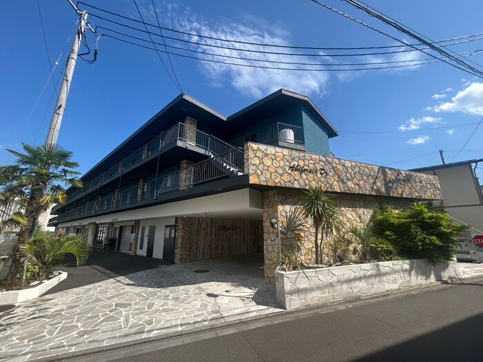 ＡＢＥＦＯＲＮＩＡ　ＤＪの物件外観写真