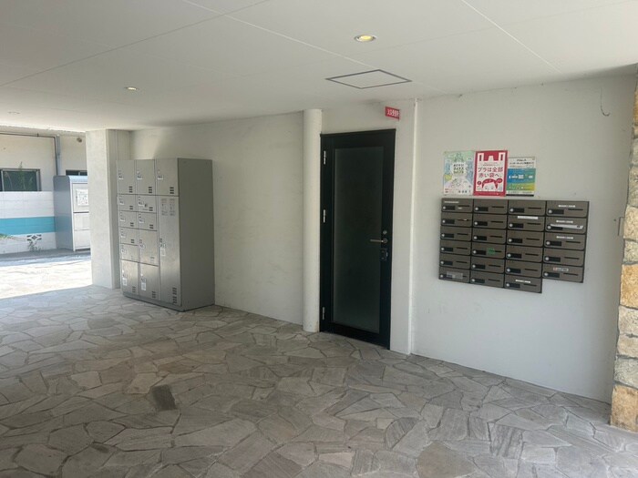 ＡＢＥＦＯＲＮＩＡ　ＤＪの物件外観写真