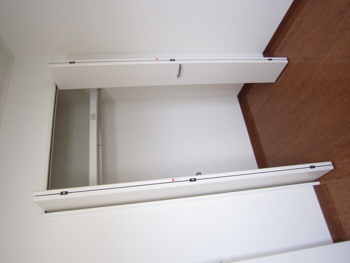 コンフォールの物件内観写真