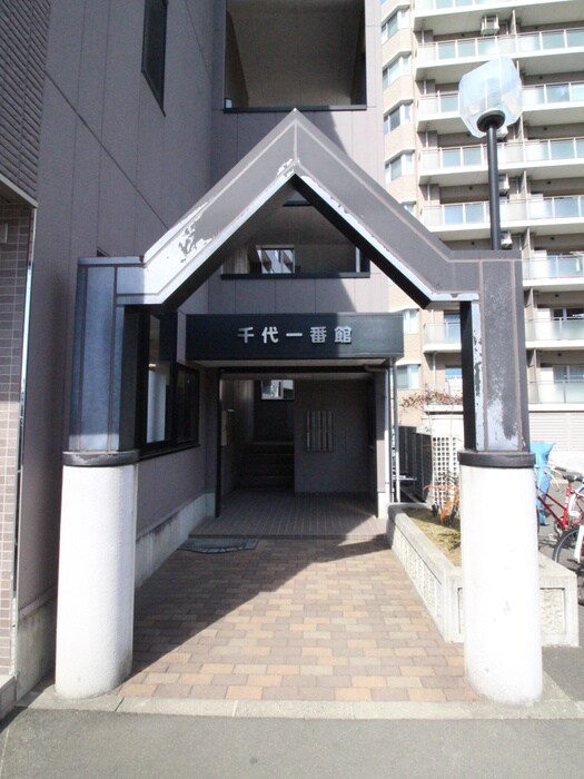 千代一番館の物件外観写真