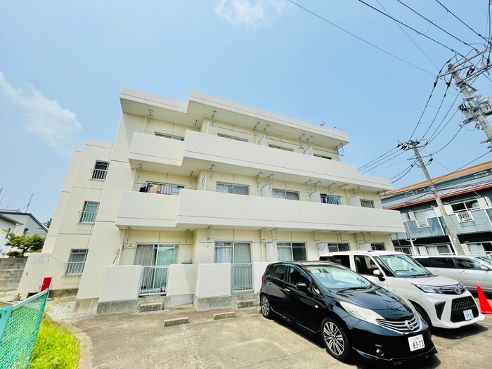 コローレ中倉の物件外観写真
