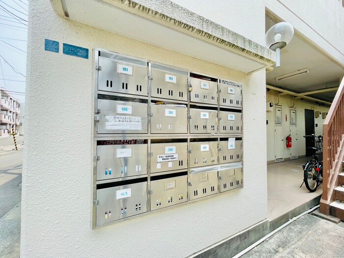 コローレ中倉の物件外観写真