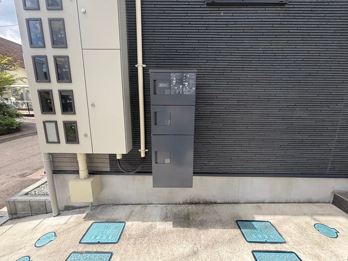 unリヴィエール高松の物件外観写真