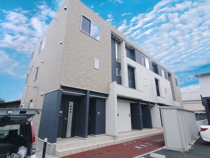 レイ　クレストの物件外観写真