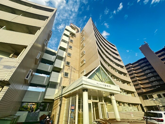 サンパレスシカマの物件外観写真