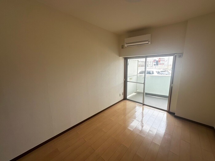 サンパレスシカマの物件内観写真