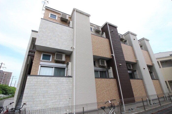 若林ベースの物件外観写真