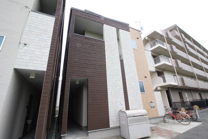 若林ベースの物件外観写真