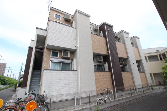 若林ベースの物件外観写真