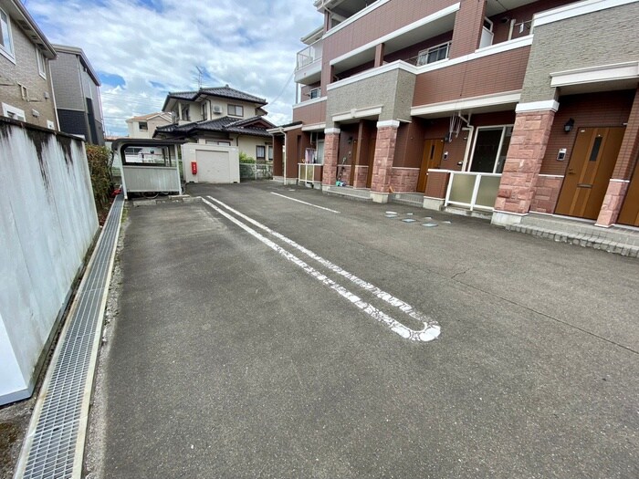 サンパティ－クＣの物件外観写真