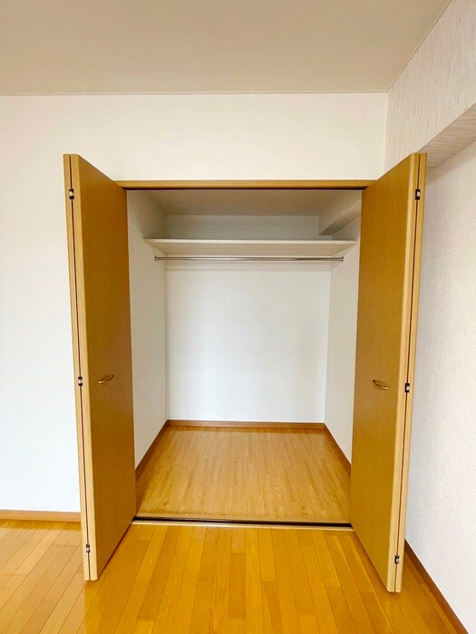 プラ－ナ泉中央の物件内観写真