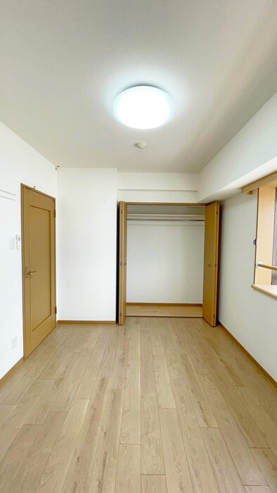 プラ－ナ泉中央の物件内観写真