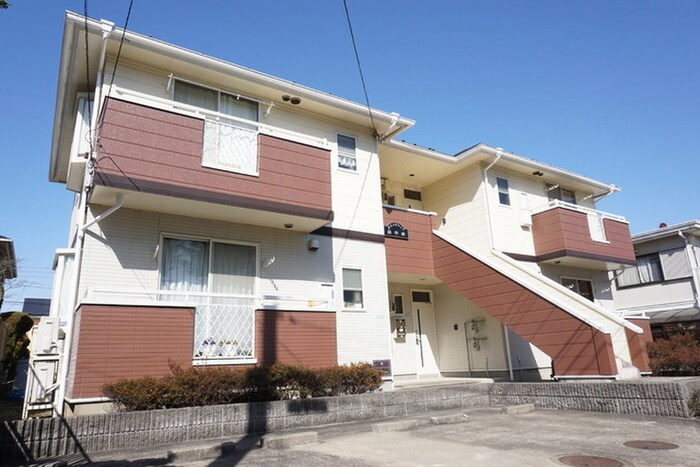 グランドハイツ南中山の物件外観写真