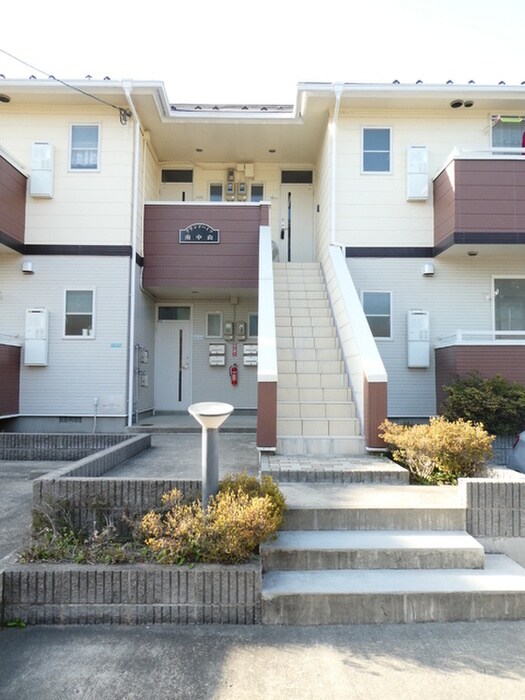 グランドハイツ南中山の物件外観写真