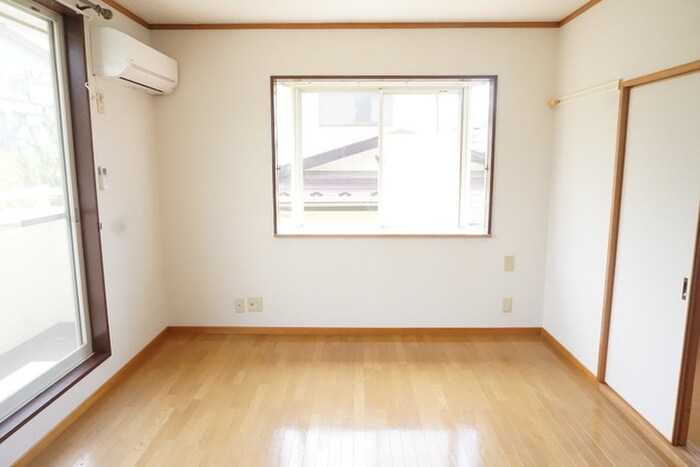 グランドハイツ南中山の物件内観写真