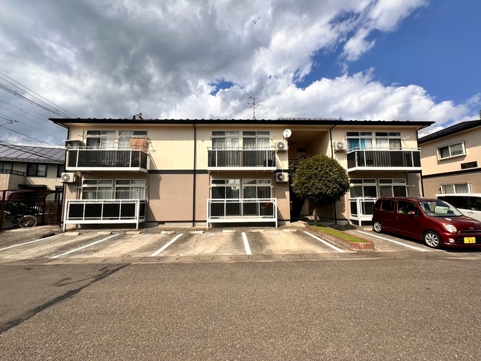 広瀬ビレッヂⅠ番館の物件外観写真