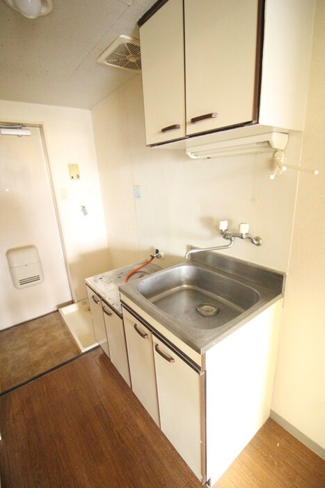 フリーダムヒル白鳥Ａ棟の物件内観写真