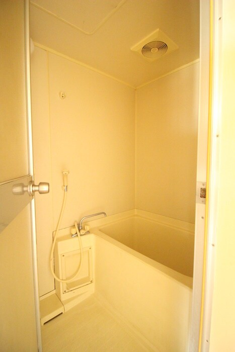 フリーダムヒル白鳥Ａ棟の物件内観写真