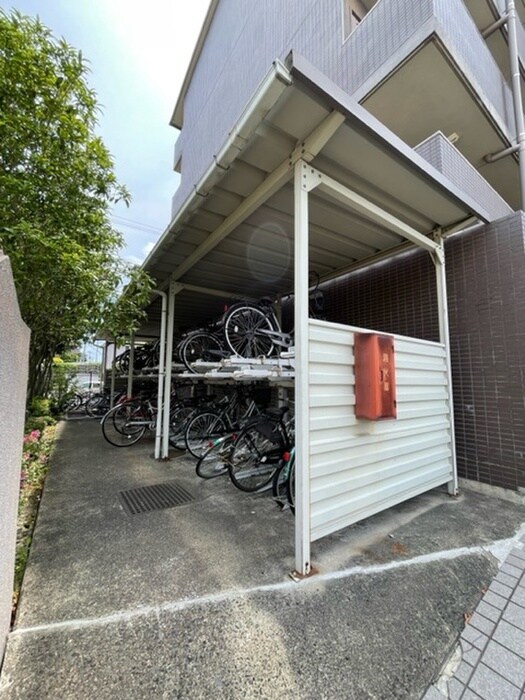 ロイヤルアニバーサリー八乙女Ⅰの物件外観写真