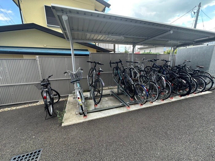 マルドミ向山の物件外観写真