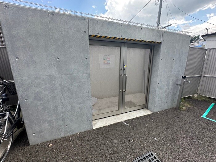 マルドミ向山の物件外観写真