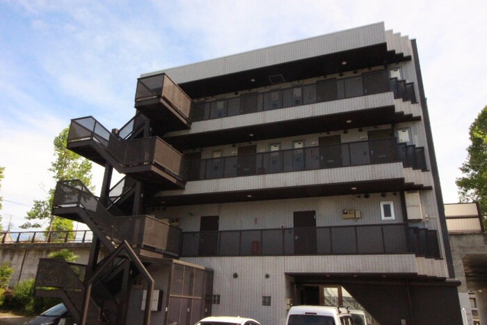 ノーブルビル黒松の物件外観写真