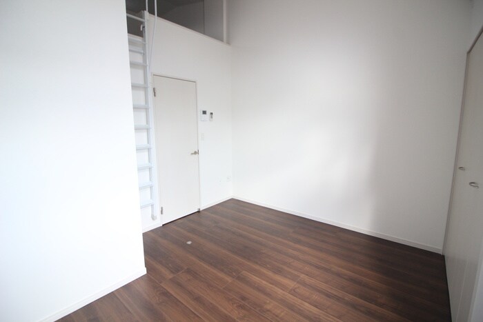 シャンテスクエア新田の物件内観写真